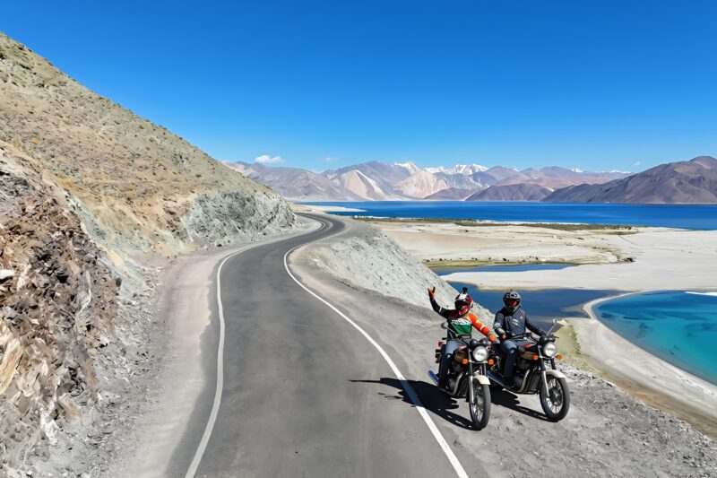 Tourisme à Moto dans l&rsquo;Himalaya